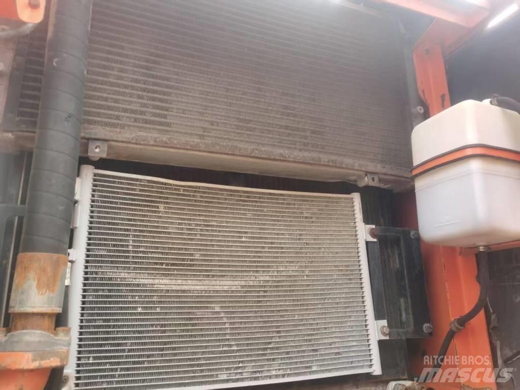 Doosan DX 300 LC Escavatori cingolati