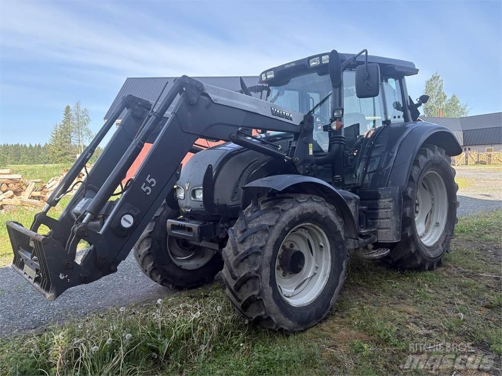 Valtra N122 Trattori