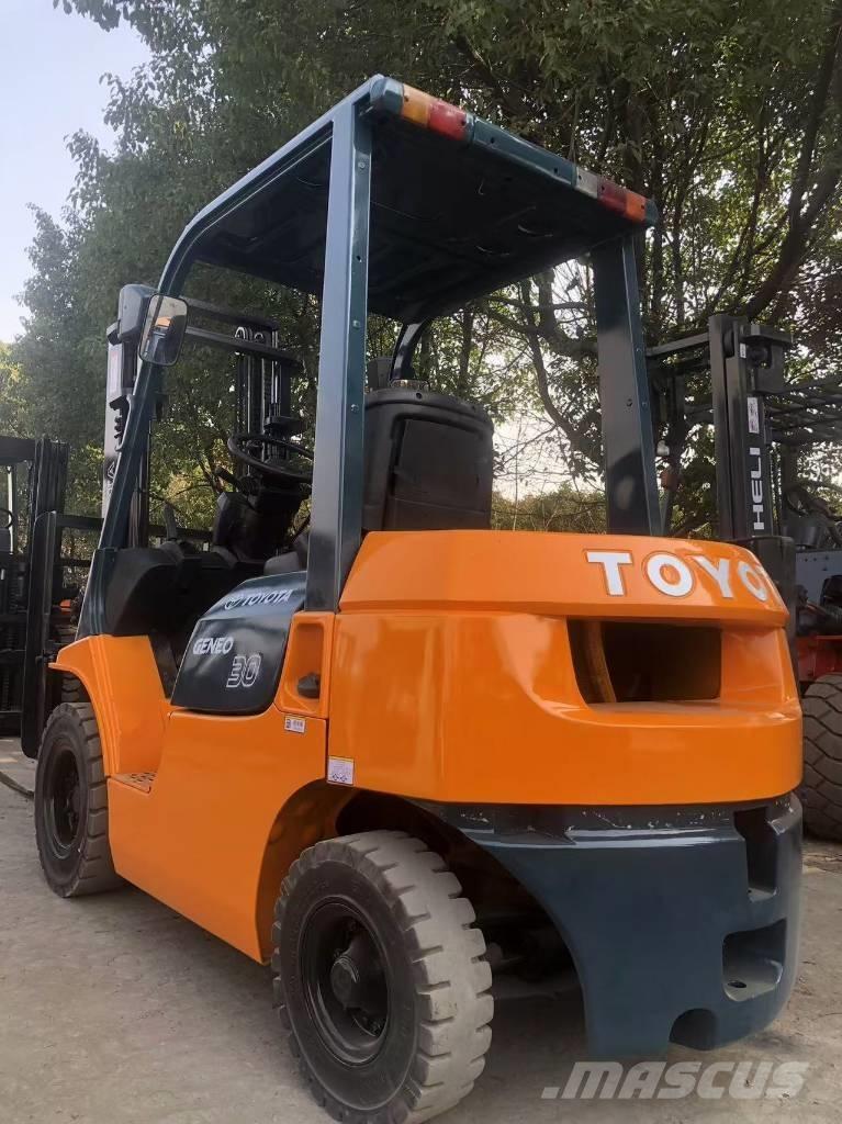 Toyota FD 30 Carrelli elevatori diesel