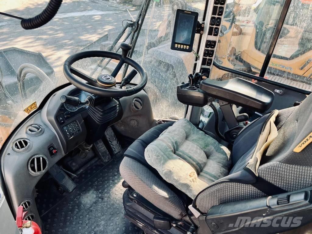 Volvo L 180 H Pale gommate