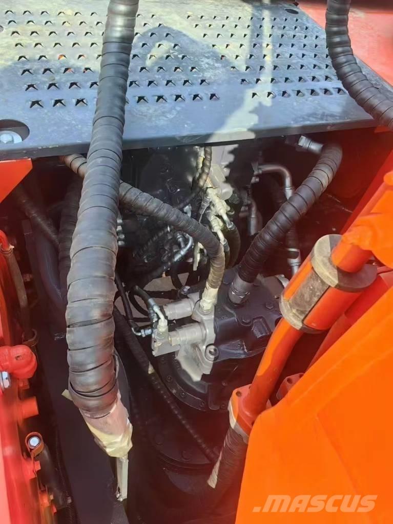 Doosan DX 225 LC Escavatori cingolati