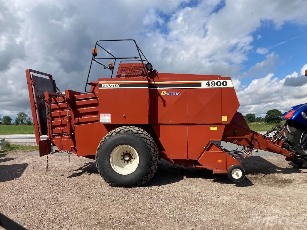 Hesston 4900 Presse quadre