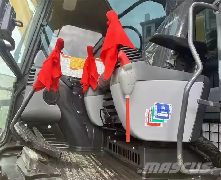 Komatsu PC220-8 Escavatori cingolati