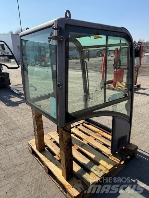 Volvo EC15 C CAB Cabine e interni