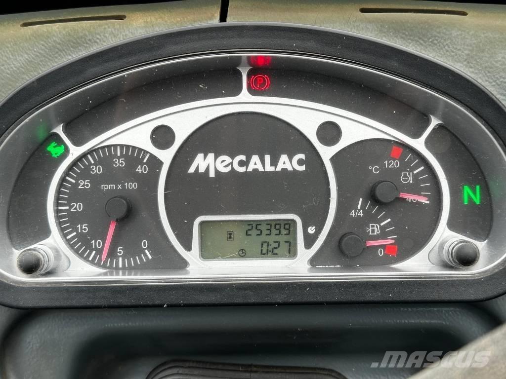 Mecalac AX 850 Pale gommate
