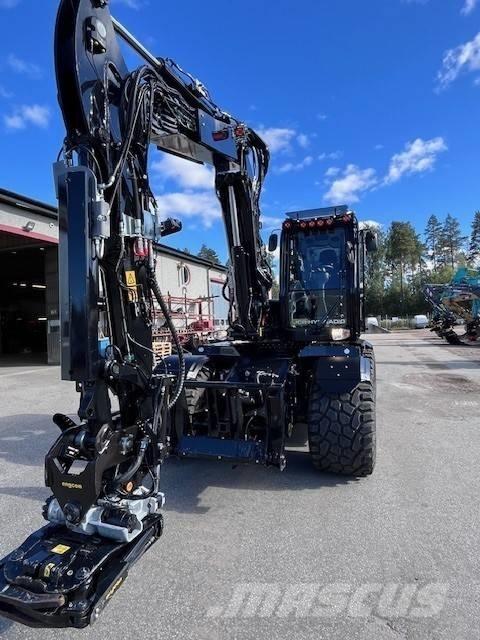 JCB Hydradig Escavatori gommati