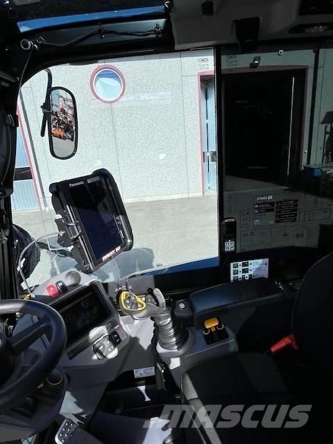 JCB Hydradig Escavatori gommati