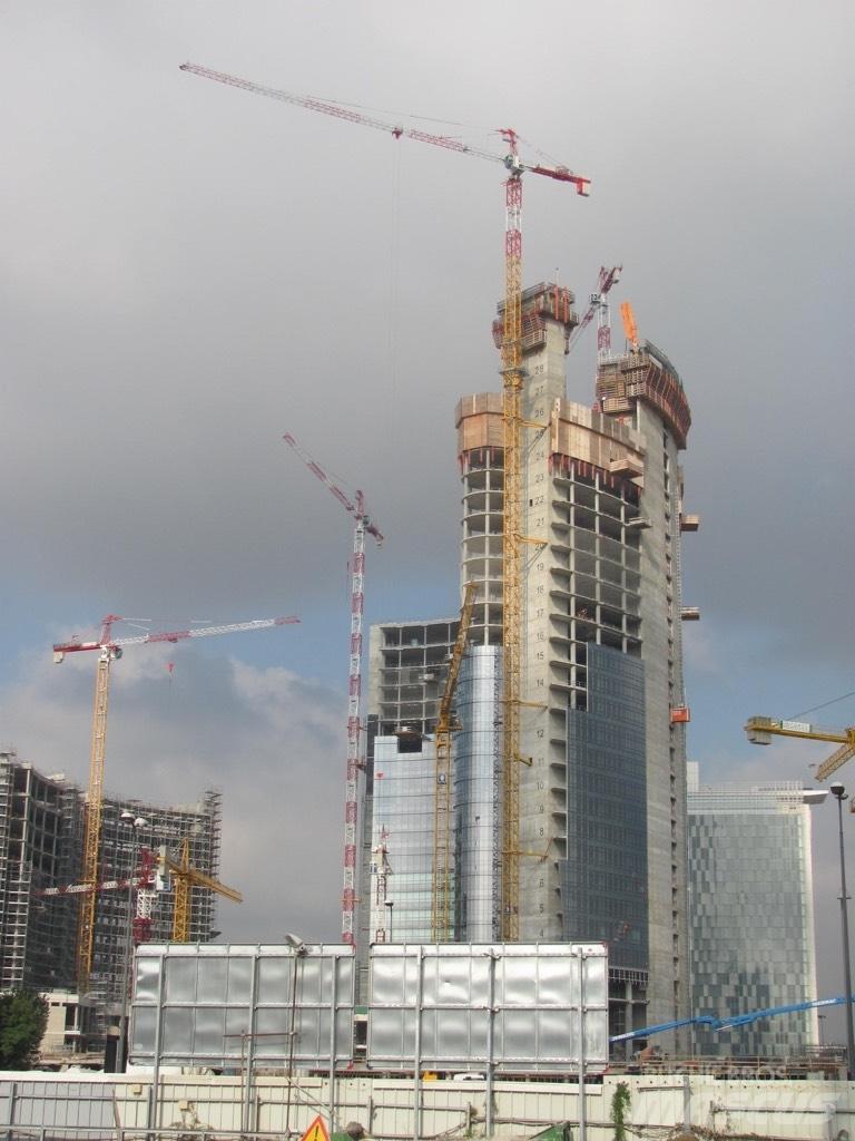 FM GRU TLX 2760 Gru a torre