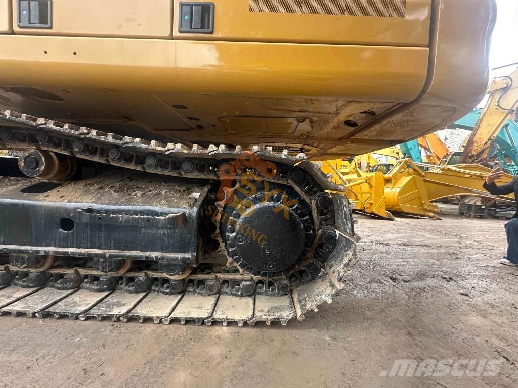 CAT 330 Escavatori cingolati