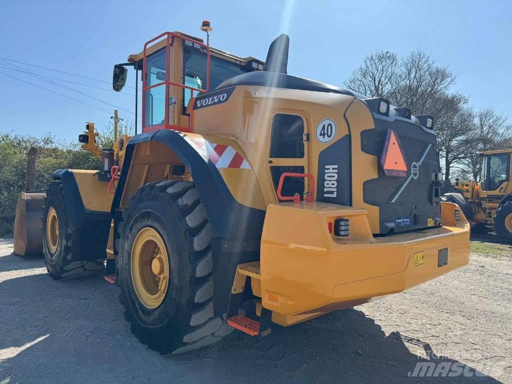 Volvo L 180 H Pale gommate