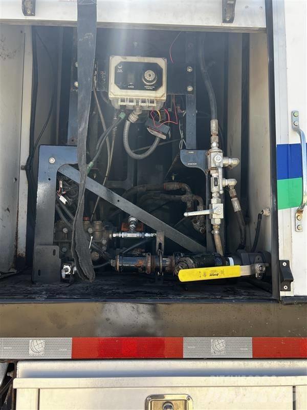 Kenworth T880 Camion autospurgo