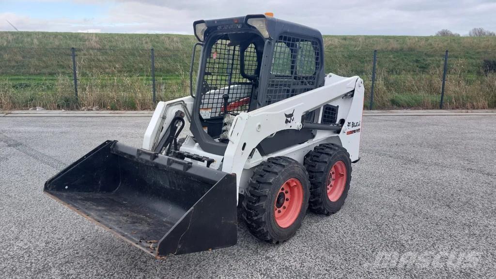 Bobcat S450 Pale gommate