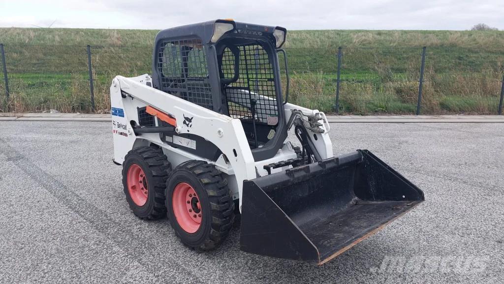 Bobcat S450 Pale gommate