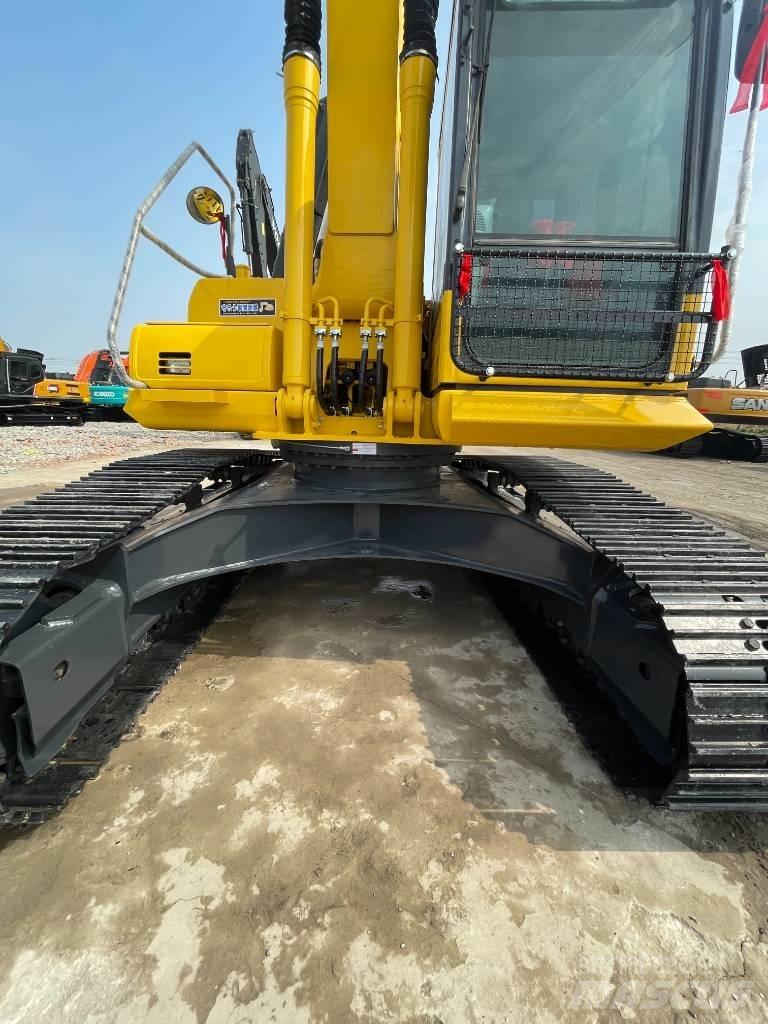 Komatsu PC 220-8 Escavatori cingolati