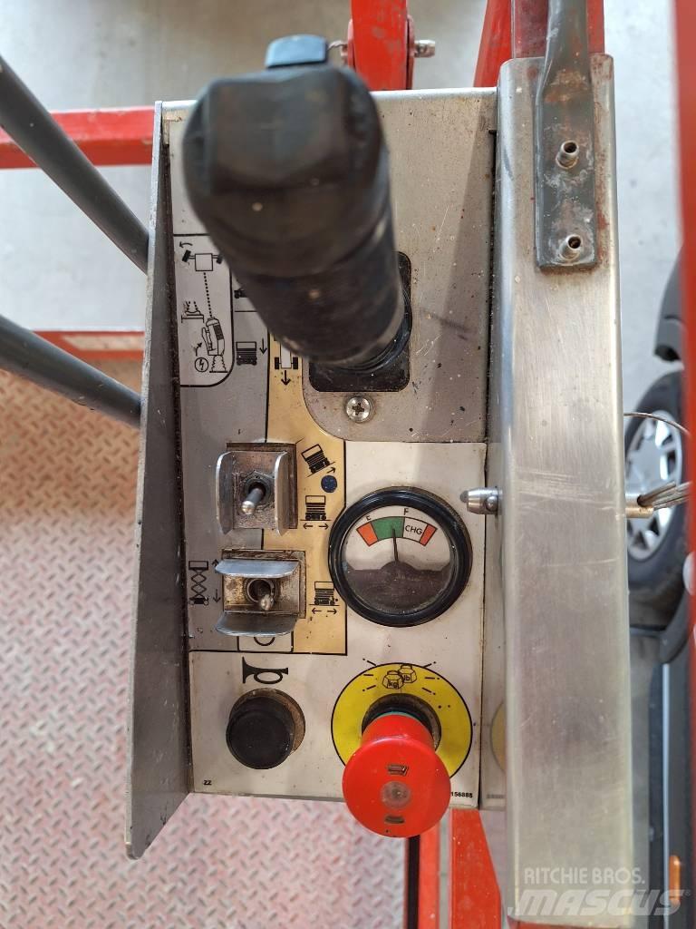 SkyJack SJ III 4632 Piattaforme a pantografo