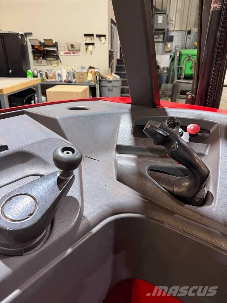 Raymond 410C30TT Carrello retrattile