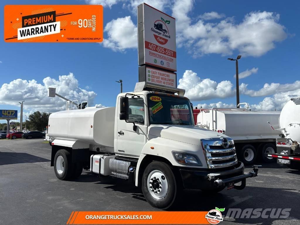 Hino 338 Autocisterne