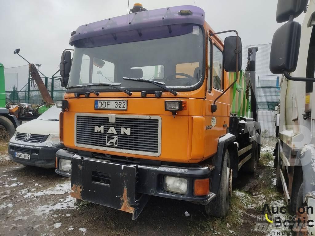 MAN 18.272 Camion con cassone scarrabile