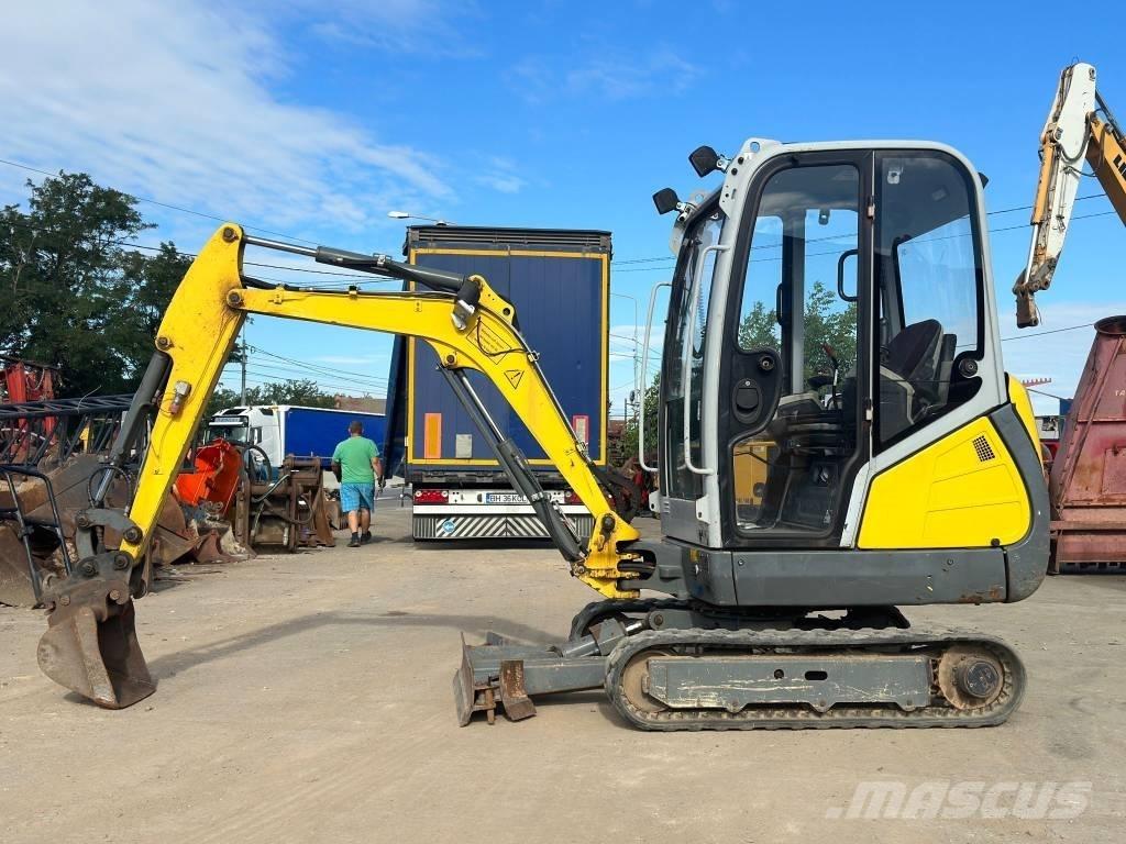 Wacker Neuson ET 18 Miniescavatori