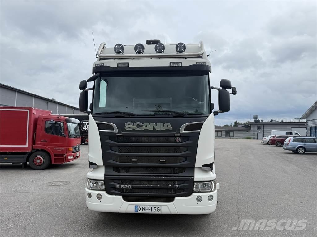 Scania R 520 6X2 Camion con gancio di sollevamento