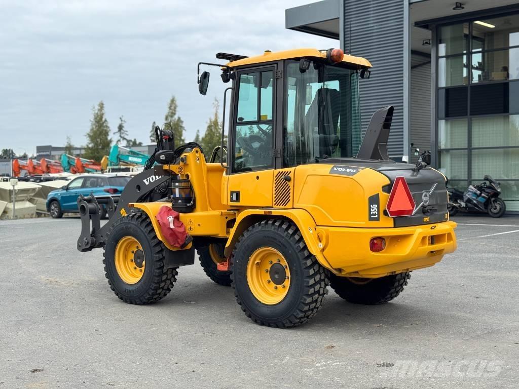 Volvo L 35 G Pale gommate
