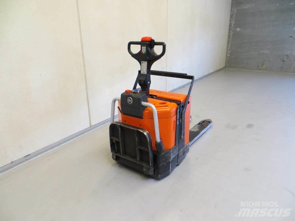 BT LPE200/8 Carrelli elevatori bassi a piattaforma