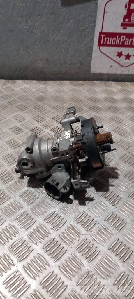 Scania R 420   1421785 Cabine e interni