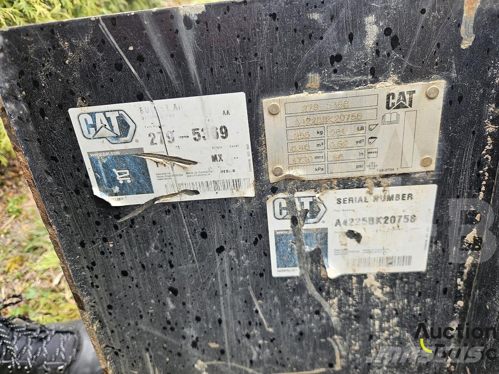 CAT 242 D 3 Mini Pale Gommate