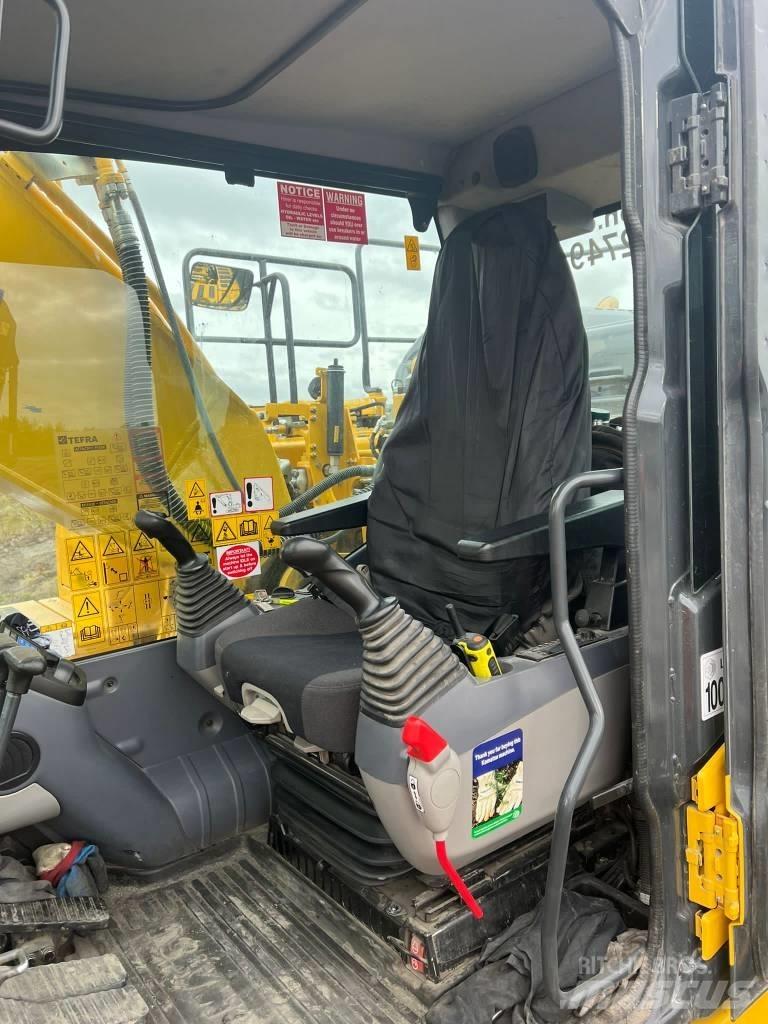 Komatsu PC210LC-11 Escavatori cingolati