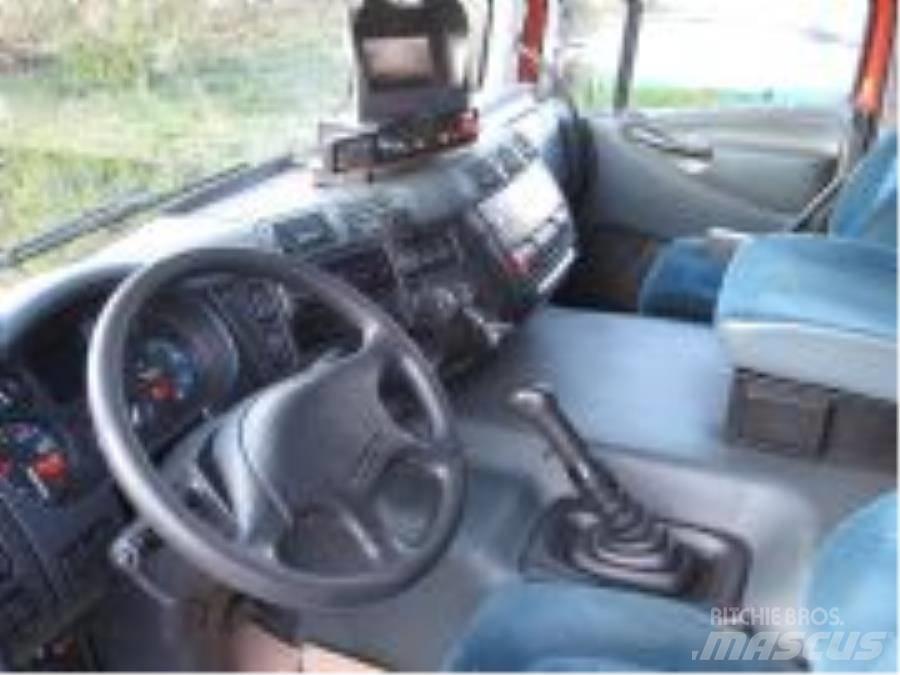 DAF CF75 FAN Camion dei rifiuti