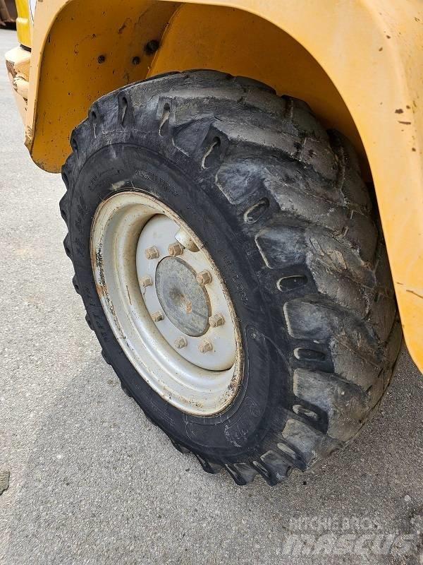 Volvo L 30 B Pale gommate