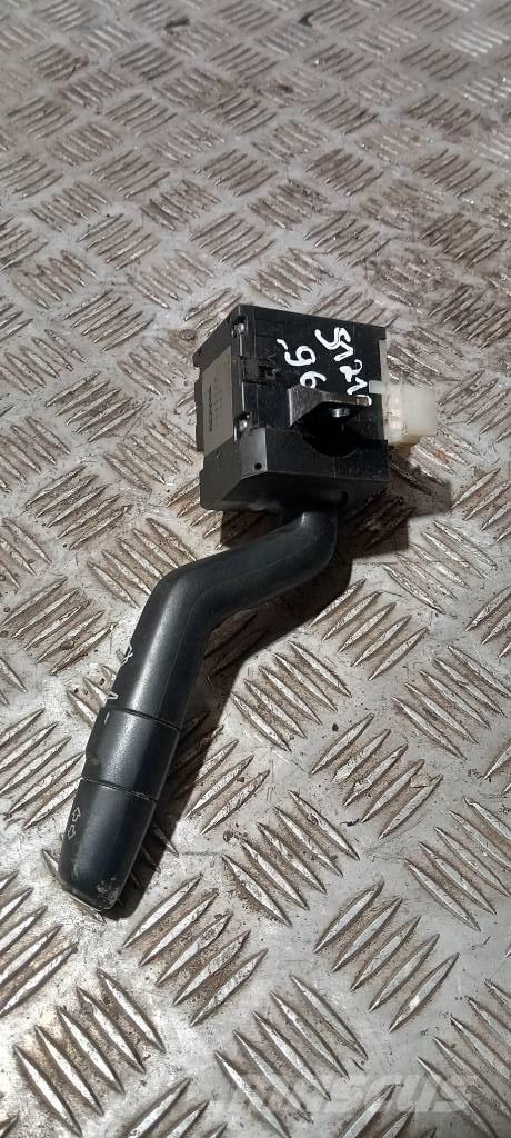 Scania R 440    1542529 Cabine e interni