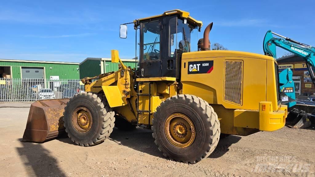 CAT 938 H Pale gommate