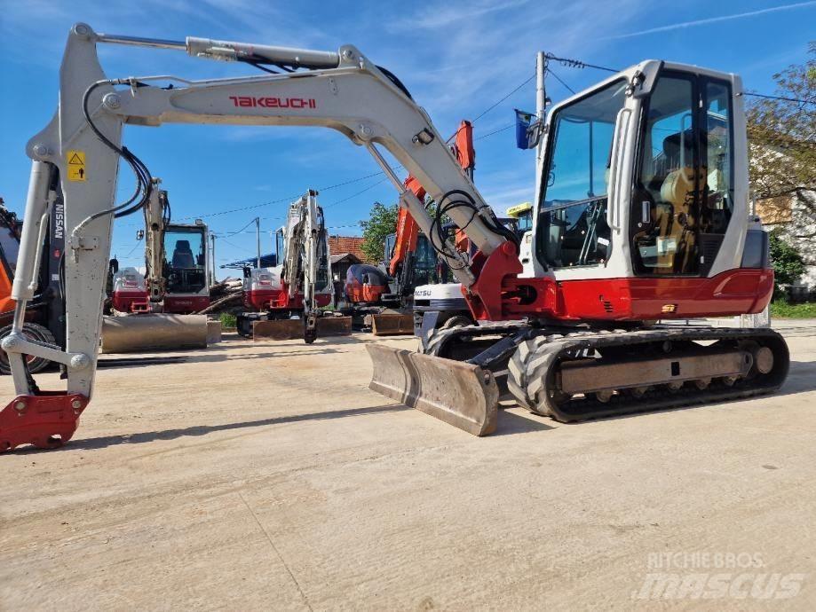 Takeuchi TB250 Miniescavatori