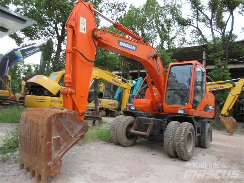 Doosan DH150W-7 Escavatori gommati
