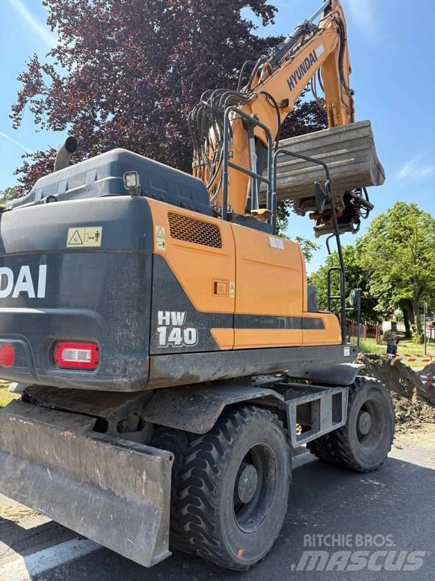 Hyundai HW 140 Escavatori gommati