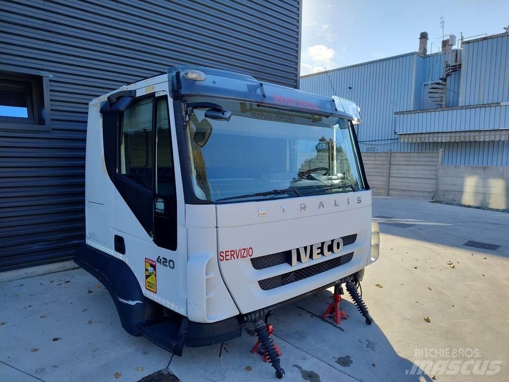 Iveco STRALIS AT Cabine e interni