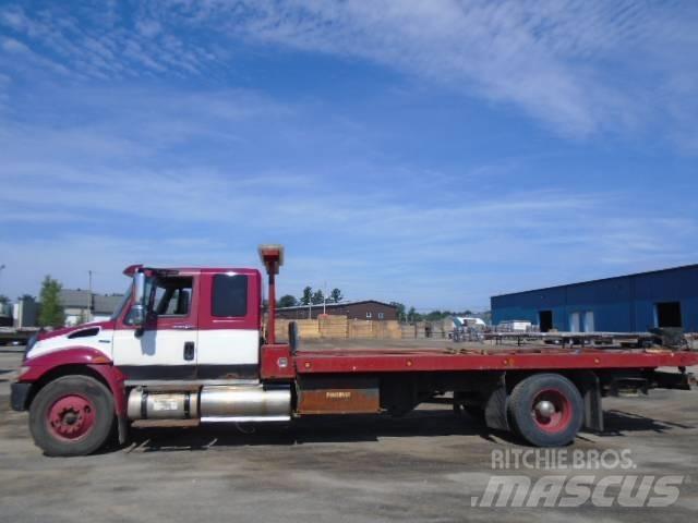 International 4300 Carroattrezzi