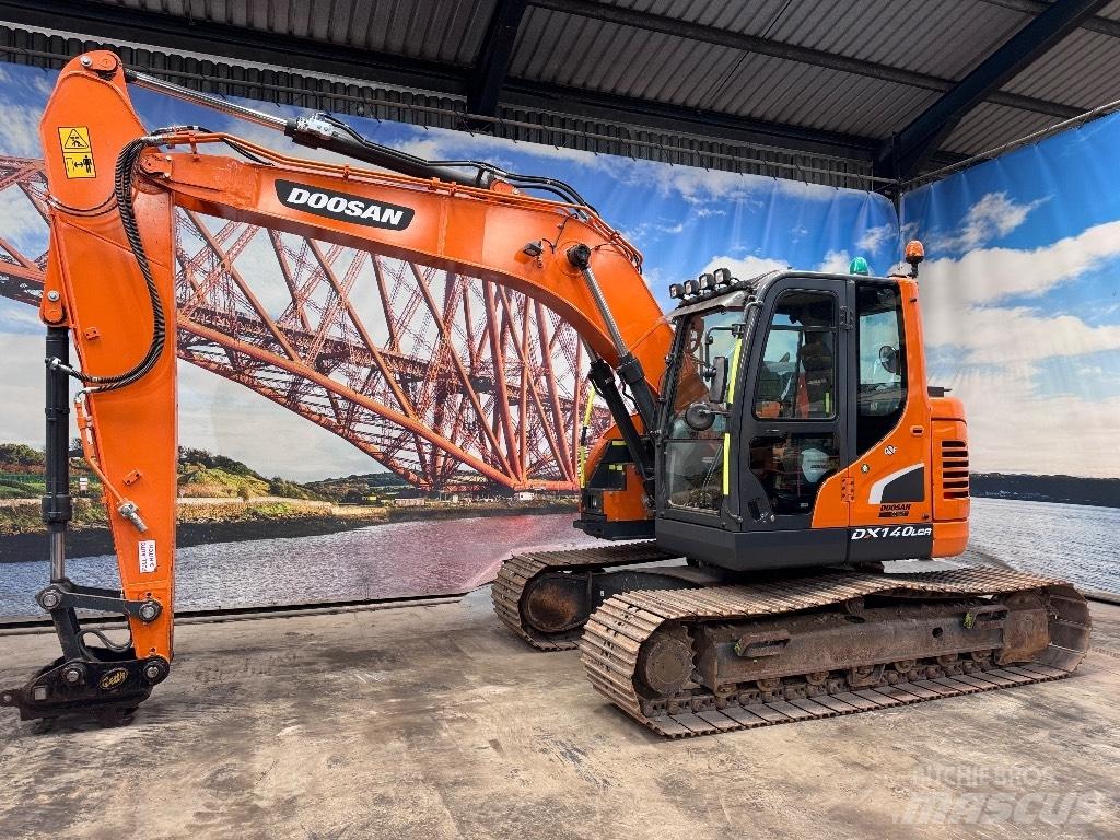 Doosan DX 140 LCR-5 Escavatori cingolati