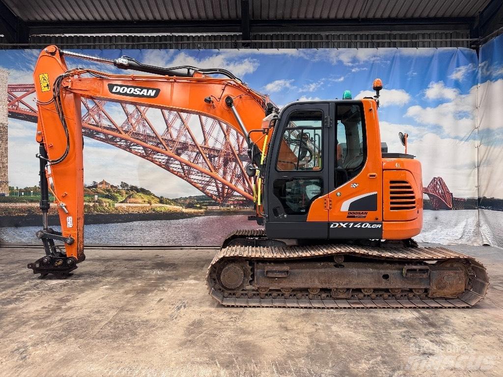 Doosan DX 140 LCR-5 Escavatori cingolati