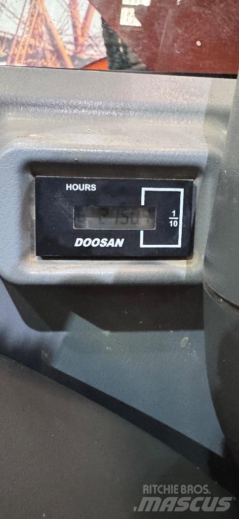 Doosan DX 140 LCR-5 Escavatori cingolati