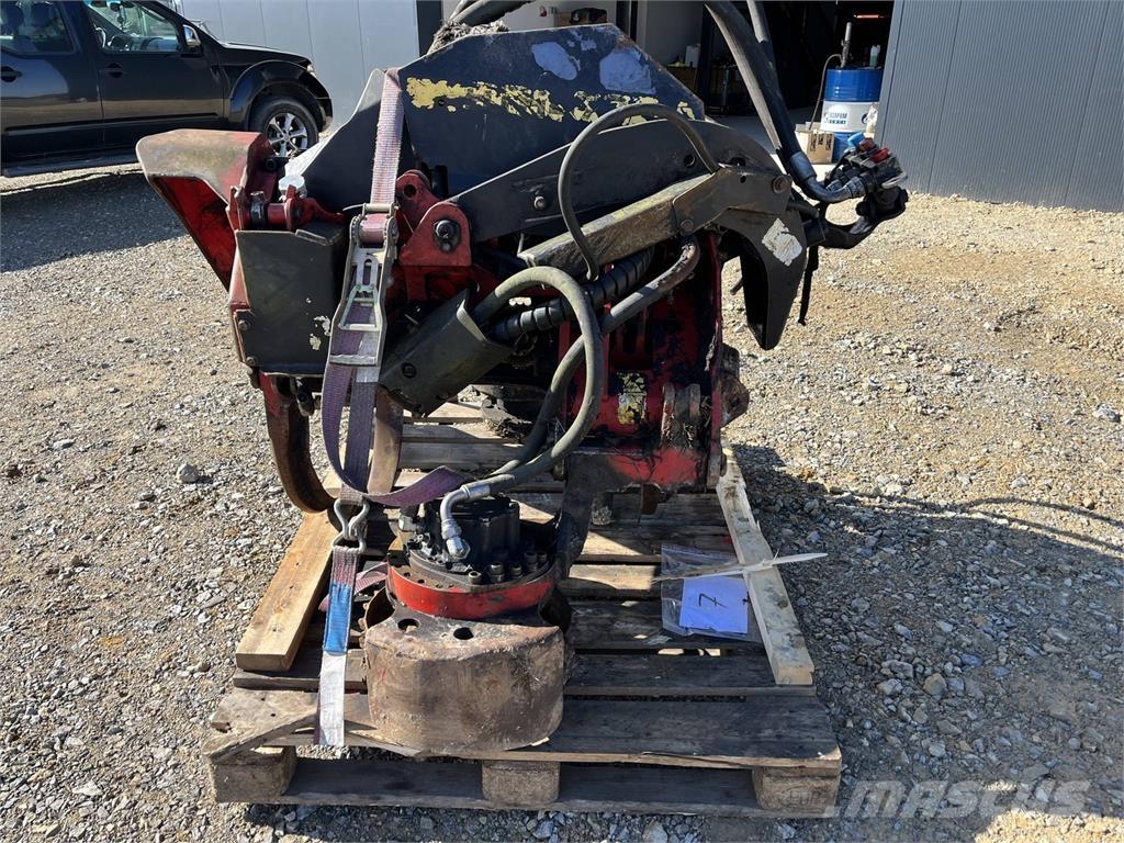 Waratah HTH470 Decespugliatrici e trinciatrici idrauliche