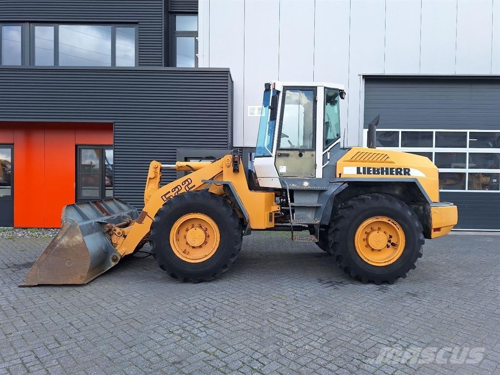 Liebherr L522 Pale gommate