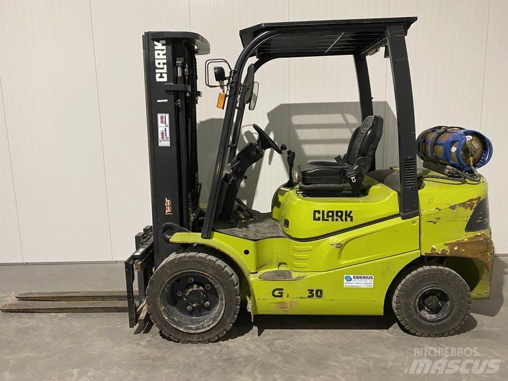 Clark GTS30 Carrelli elevatori GPL