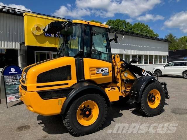 JCB 409 Pale gommate