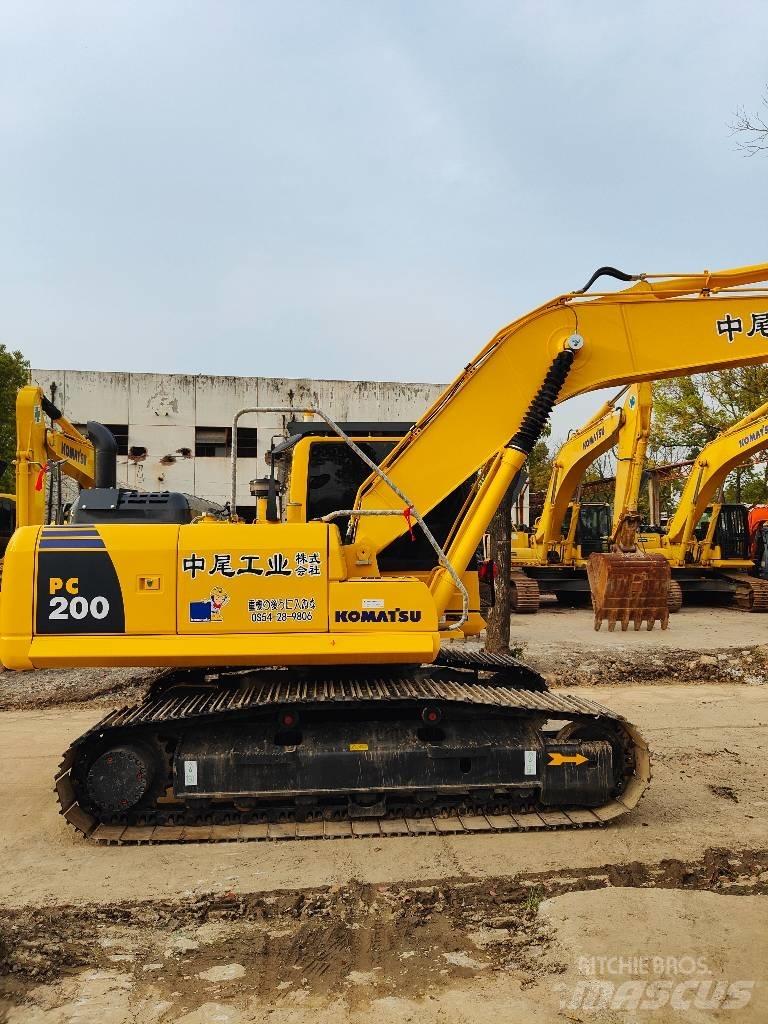 Komatsu PC200 Escavatori cingolati