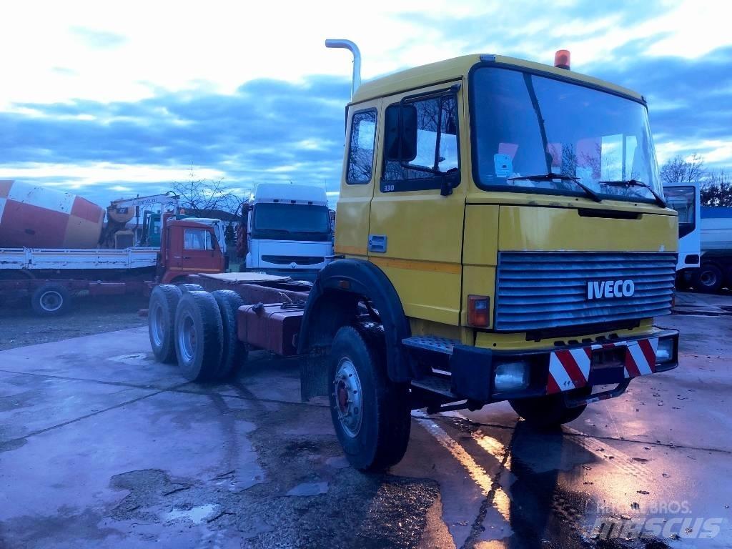 Iveco 330-26 Camion altro