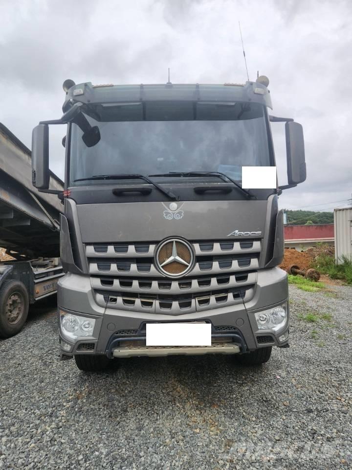 Mercedes-Benz 3951 Mini dumper