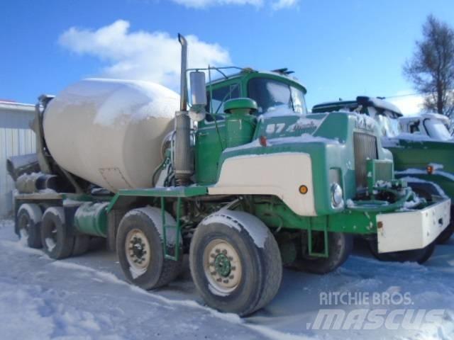 Mack 600 Camion altro