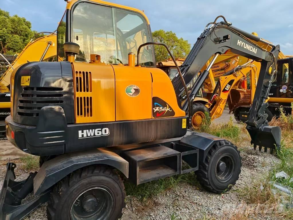Hyundai 60 W Escavatori gommati